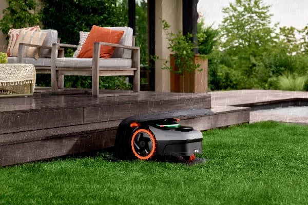 Top 4 robots tondeuses autonomes Navimow