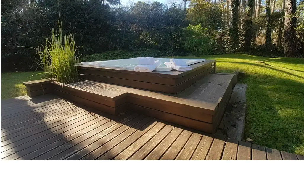 terrasse pas cher sur la pelouse